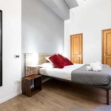 By The Pantheon With Two Bedroom 2 Bathroom Апартаменты Рим