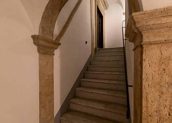 By The Pantheon With Two Bedroom 2 Bathroom Apartment Rome