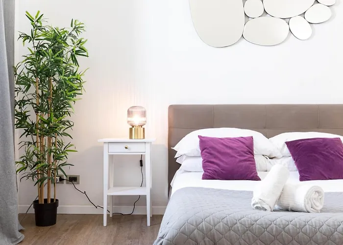 By The Pantheon With Two Bedroom 2 Bathroom *